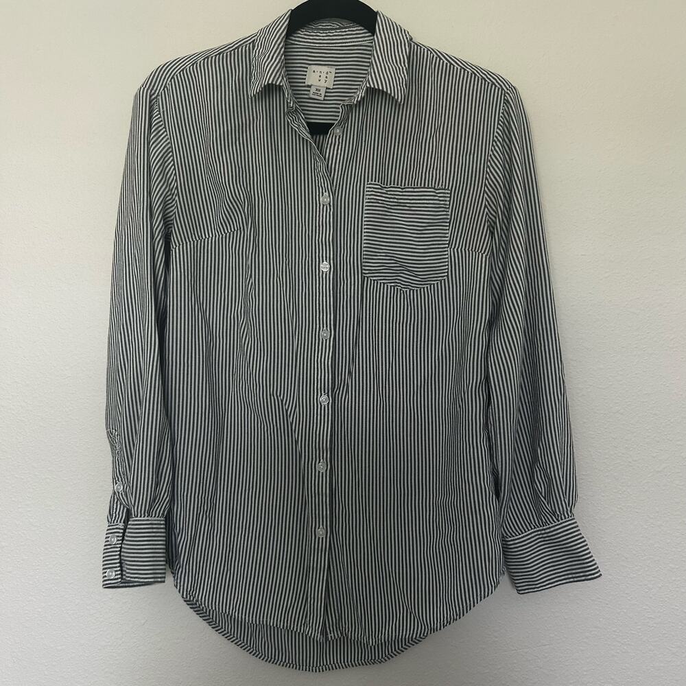 A New Day Women's pin stripe shirt button up long sleeve Light Academia soft